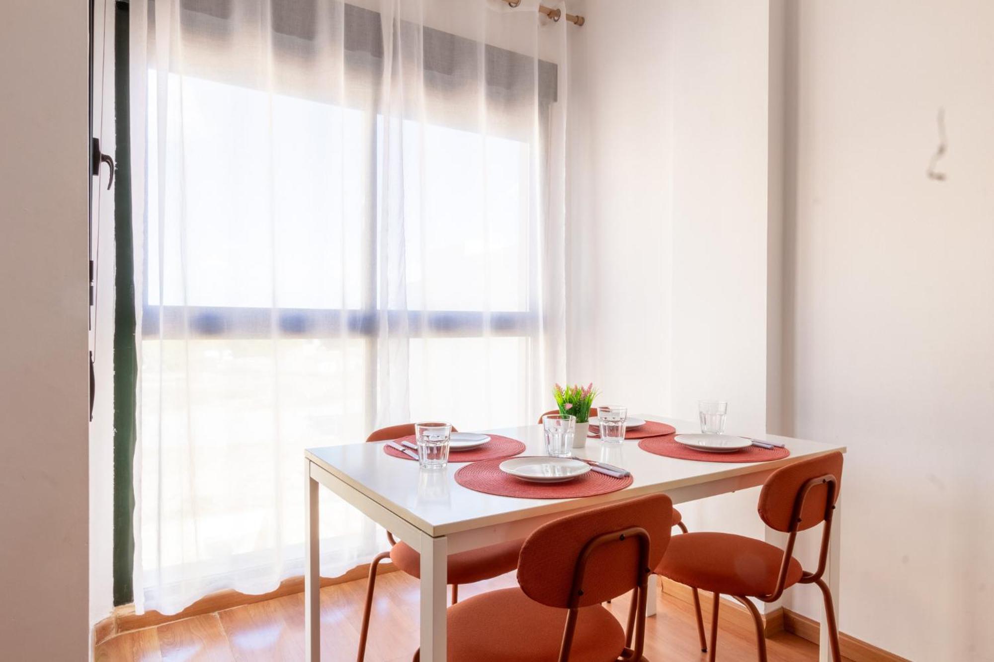 Apartamento Cerca Del Mar Y Aeropuerto Аликанте Екстериор снимка